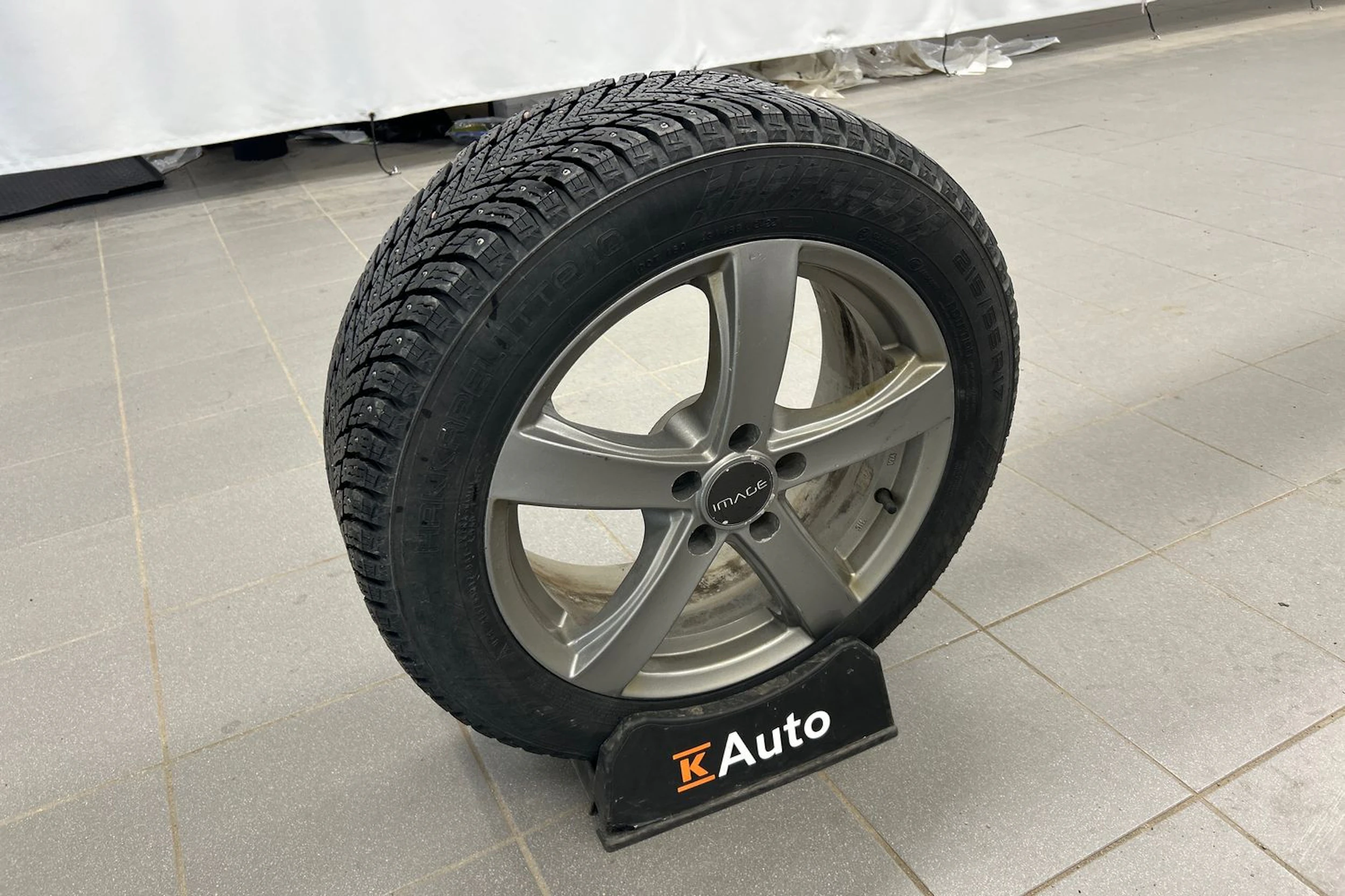 harmaa Volkswagen Passat 2021 kuva 19.