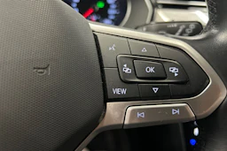 harmaa Volkswagen Passat 2021 kuva 24.