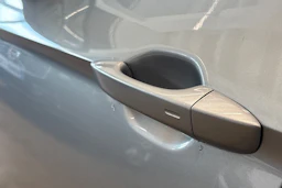 sininen Volkswagen Passat 2021 kuva 15.