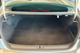 sininen Volkswagen Passat 2021 kuva 25.
