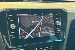 sininen Volkswagen Passat 2021 kuva 30.