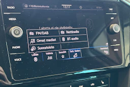 sininen Volkswagen Passat 2021 kuva 31.