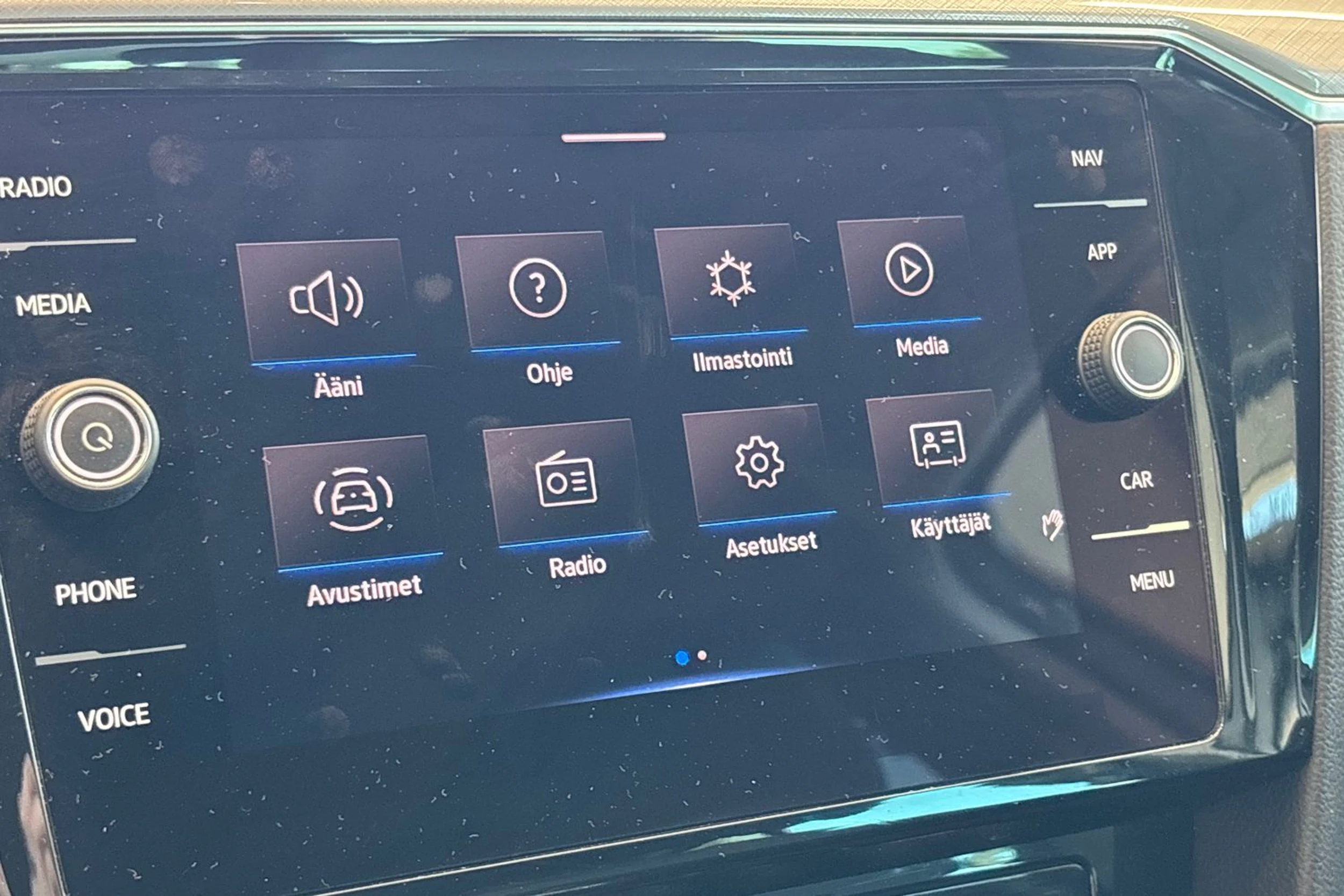 sininen Volkswagen Passat 2021 kuva 33.