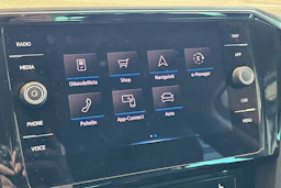 sininen Volkswagen Passat 2021 kuva 34.