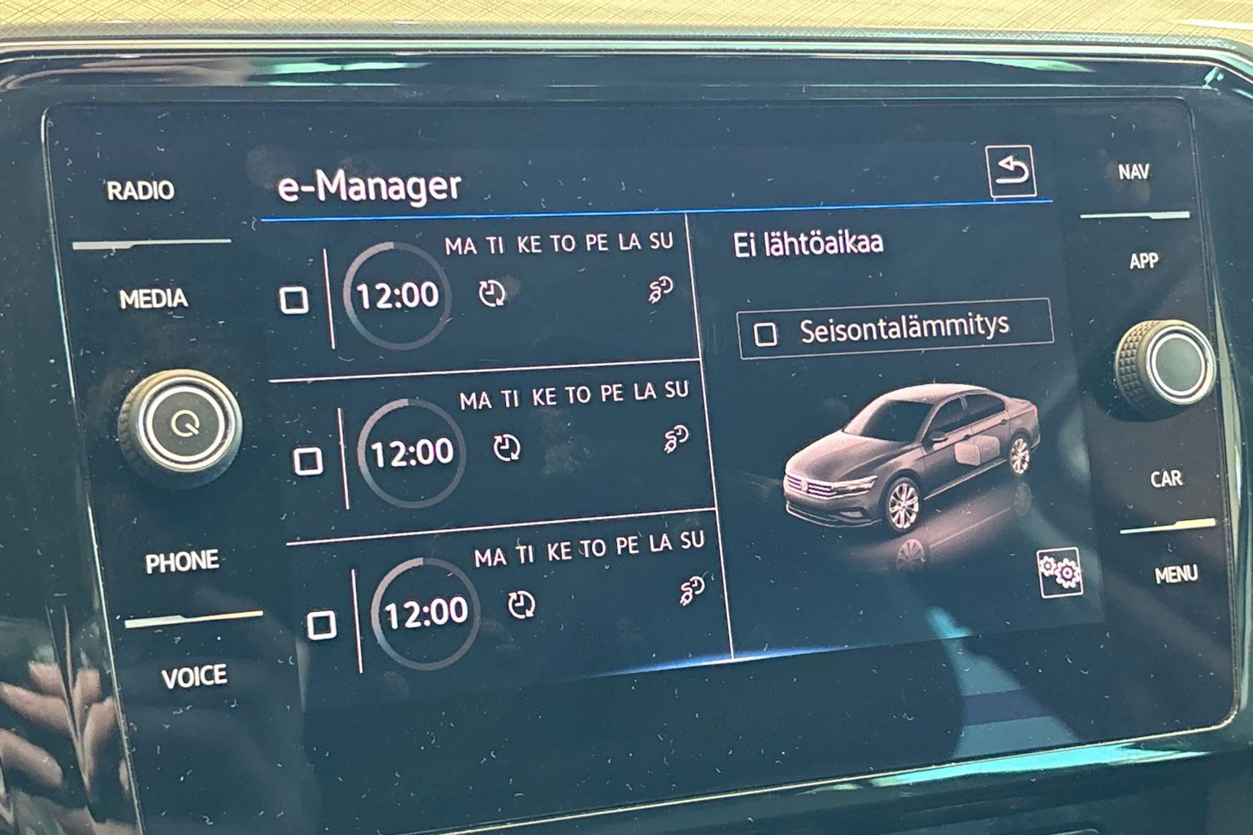 sininen Volkswagen Passat 2021 kuva 36.