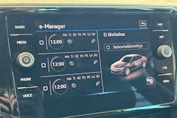 sininen Volkswagen Passat 2021 kuva 36.