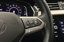 musta Volkswagen Passat 2021 kuva 20.