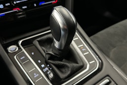 musta Volkswagen Passat 2021 kuva 28.