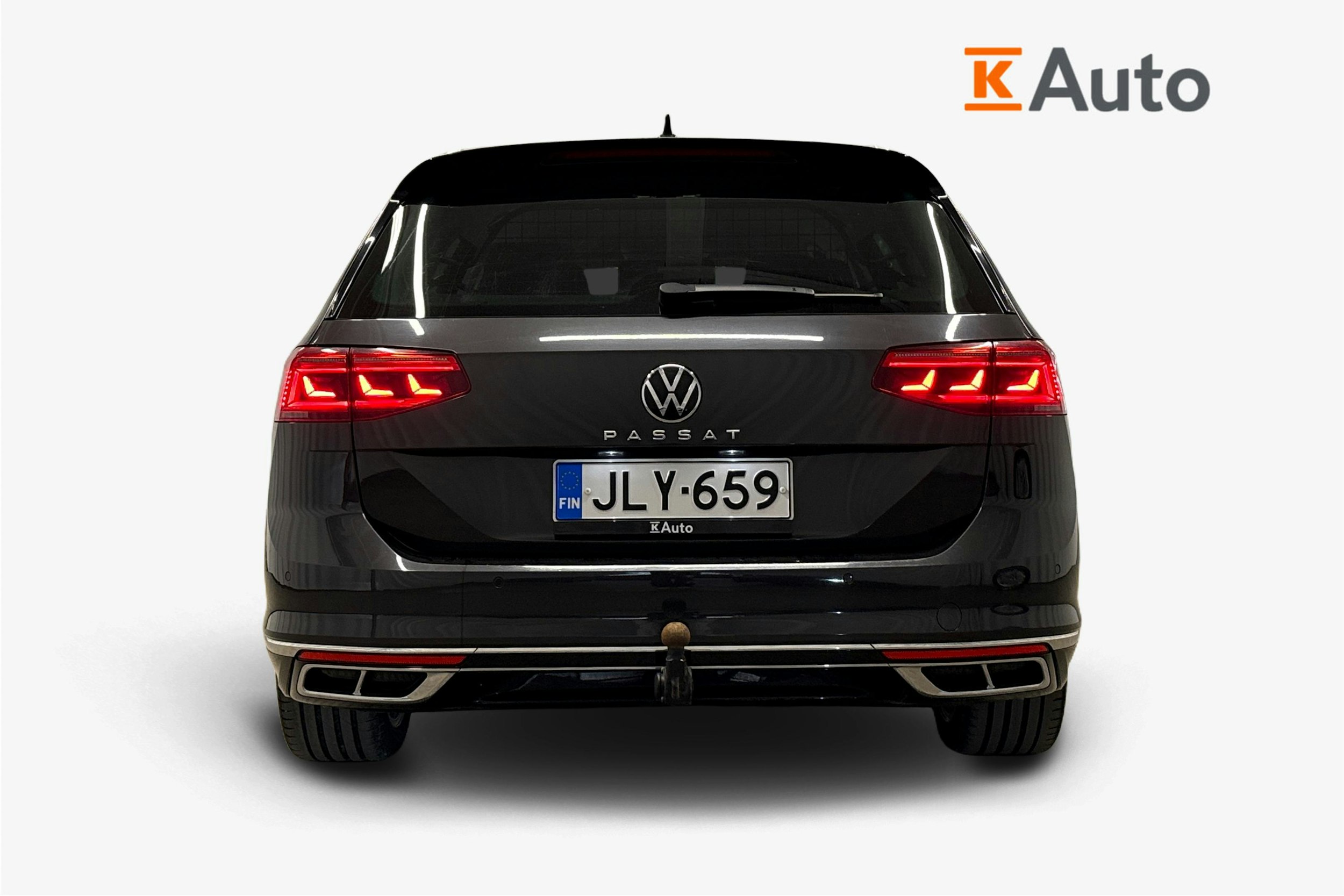 harmaa Volkswagen Passat 2021 kuva 3.