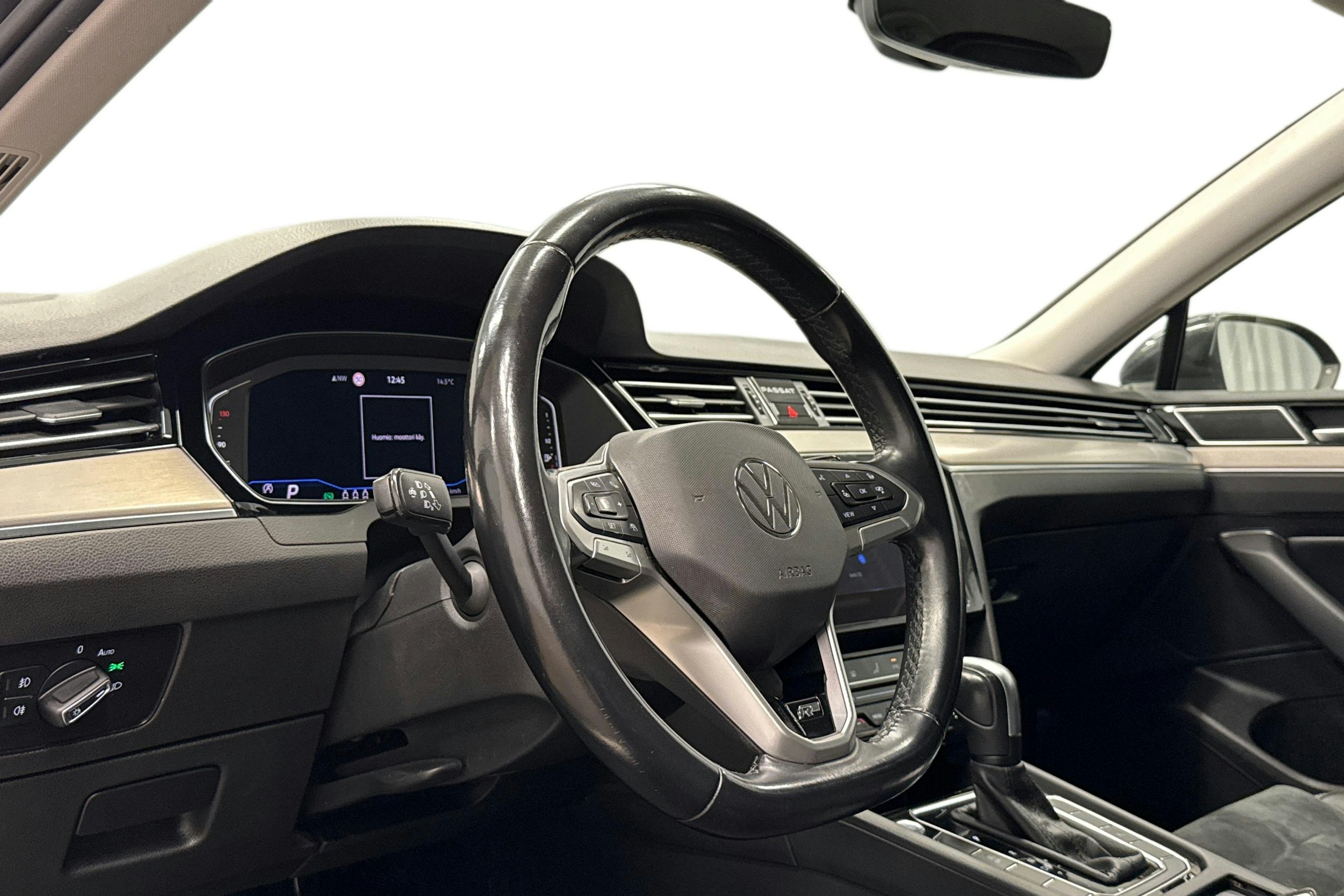 harmaa Volkswagen Passat 2021 kuva 7.