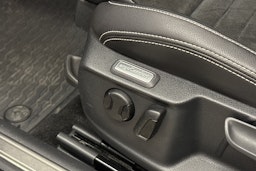 harmaa Volkswagen Passat 2021 kuva 25.