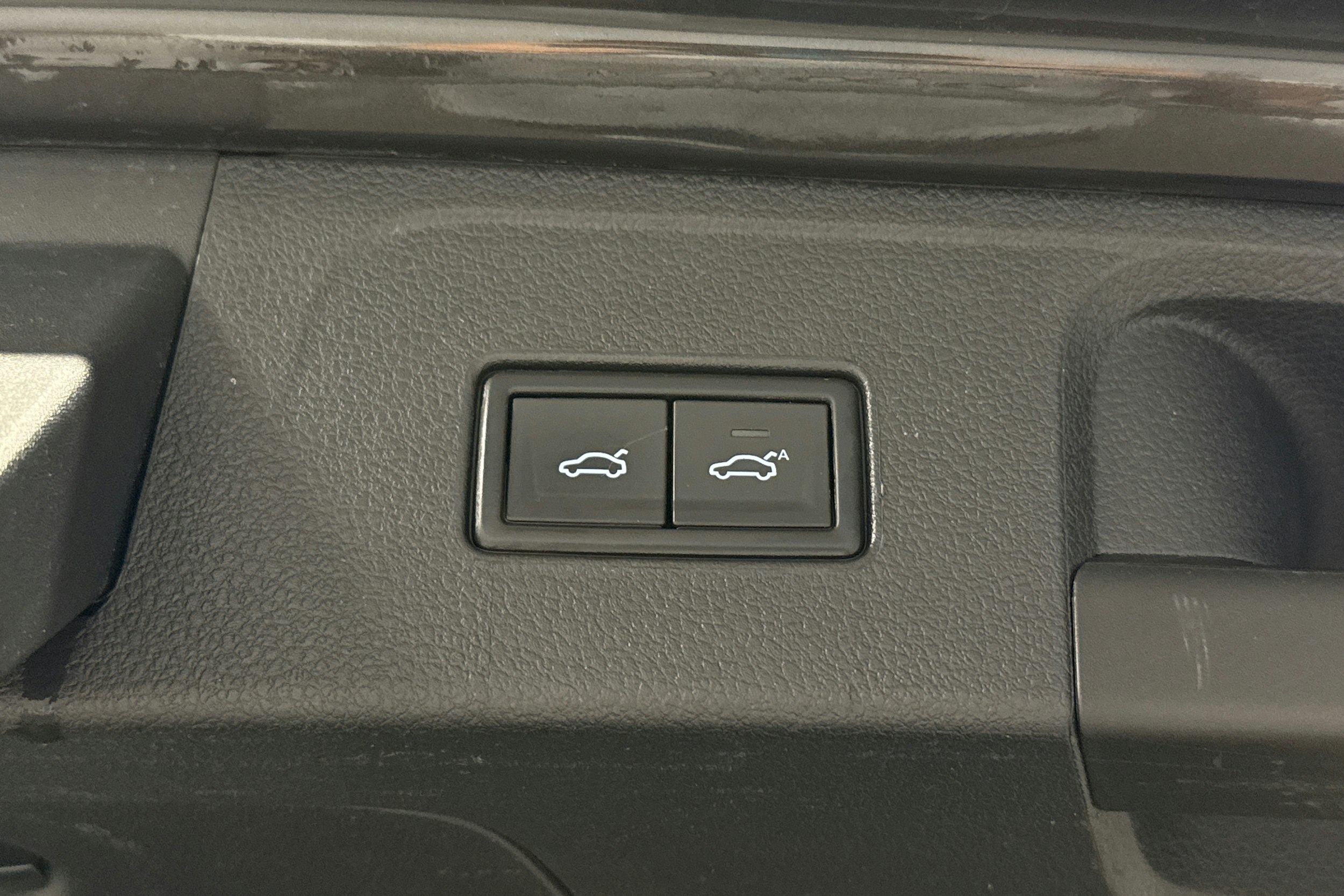 harmaa Volkswagen Passat 2021 kuva 27.