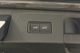 harmaa Volkswagen Passat 2021 kuva 27.