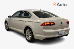 valkoinen Volkswagen Passat 2021 kuva 3.