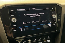 valkoinen Volkswagen Passat 2021 kuva 25.