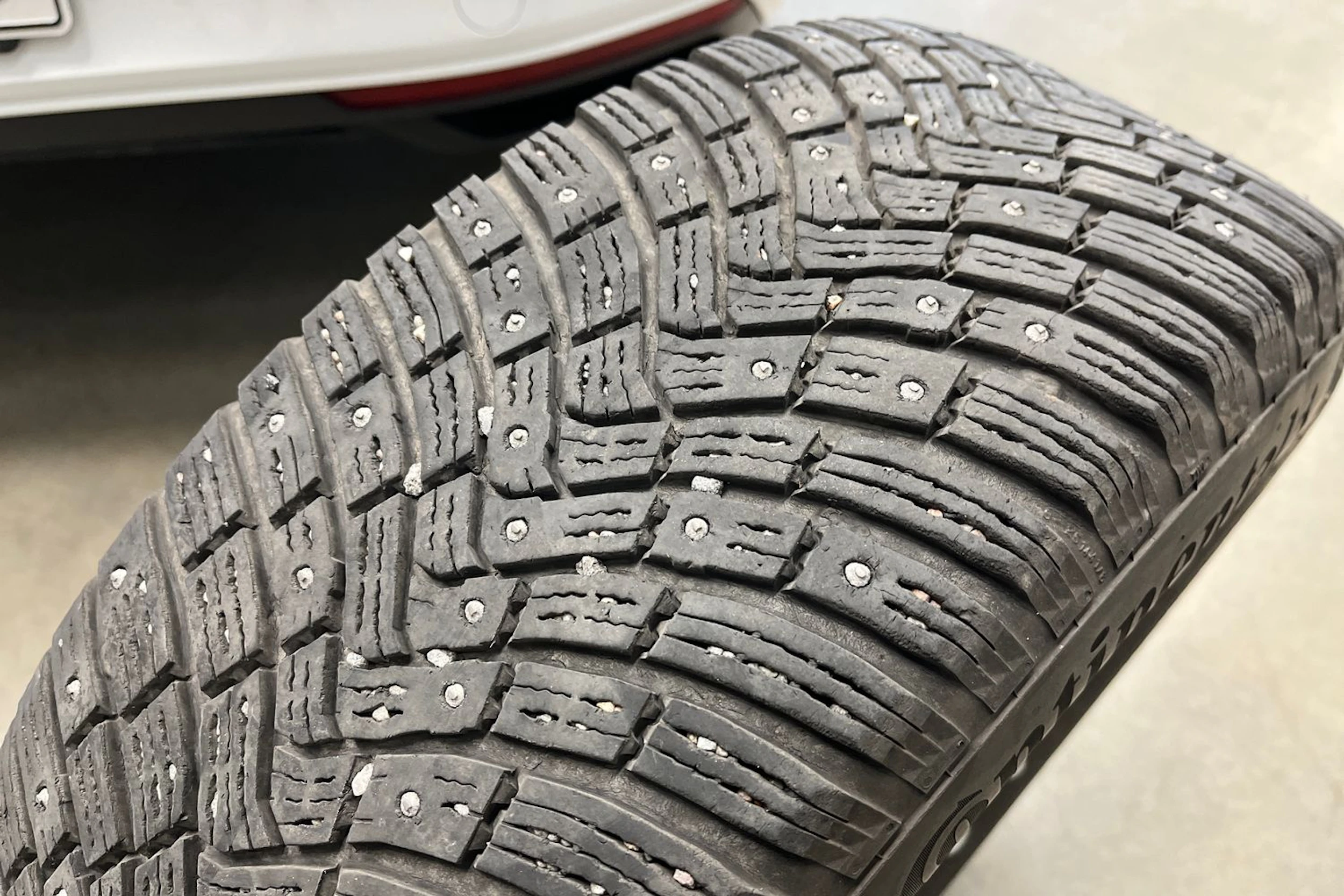 valkoinen Volkswagen Passat 2021 kuva 42.