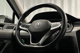 harmaa Volkswagen Passat 2021 kuva 19.