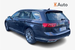 harmaa Volkswagen Passat 2021 kuva 2.