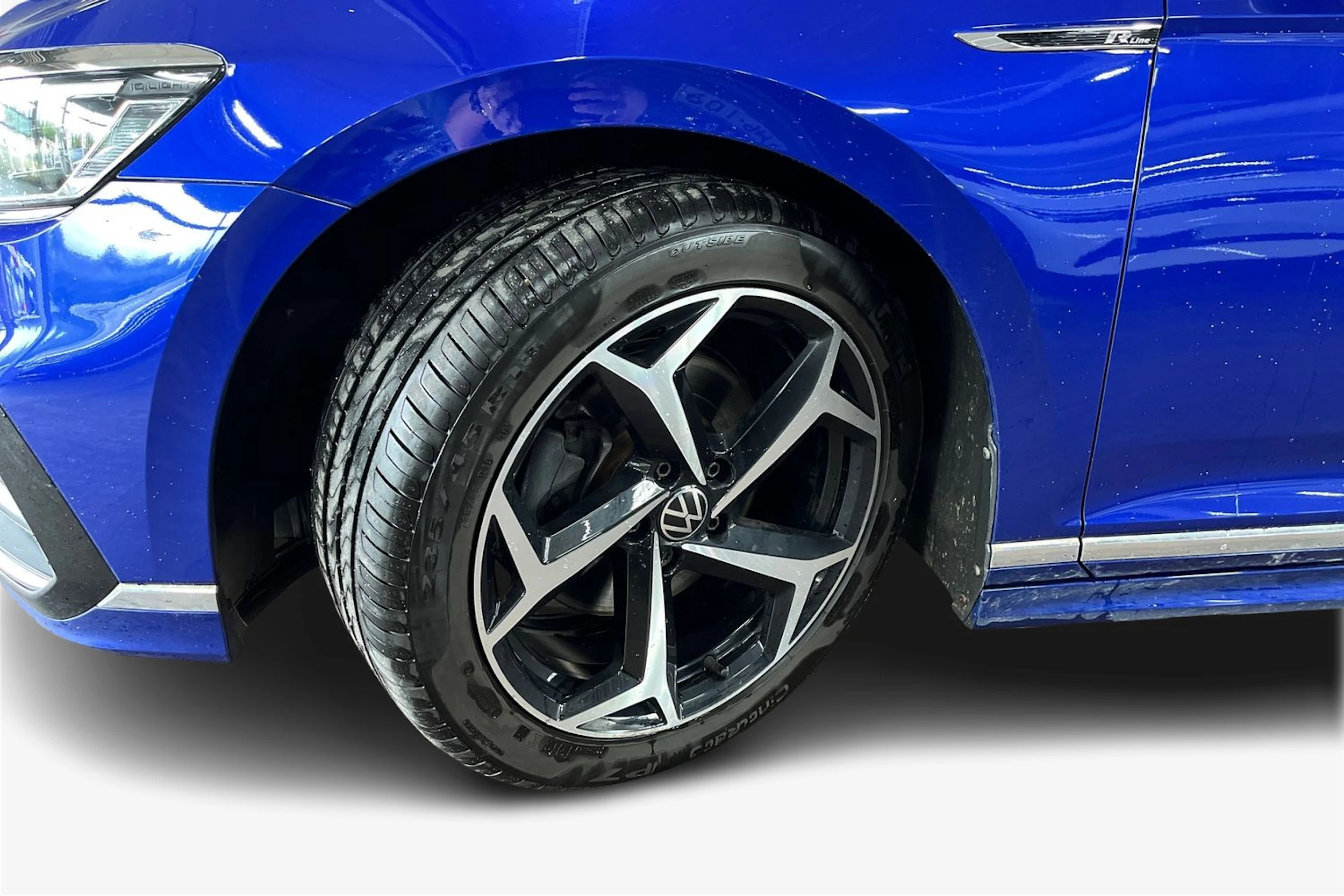 Sininen Volkswagen PASSAT 2021 kuva 9.