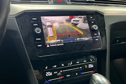 Sininen Volkswagen PASSAT 2021 kuva 18.