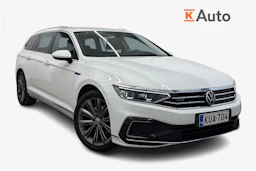 Valkoinen Volkswagen PASSAT 2021 kuva 1.