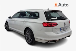 Valkoinen Volkswagen PASSAT 2021 kuva 2.