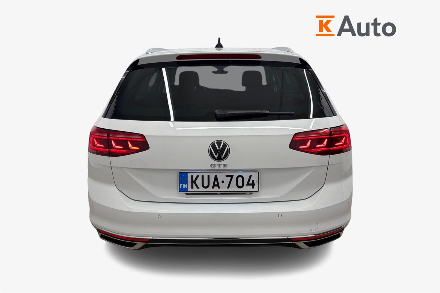 Volkswagen Passat 2021, photo 3/33