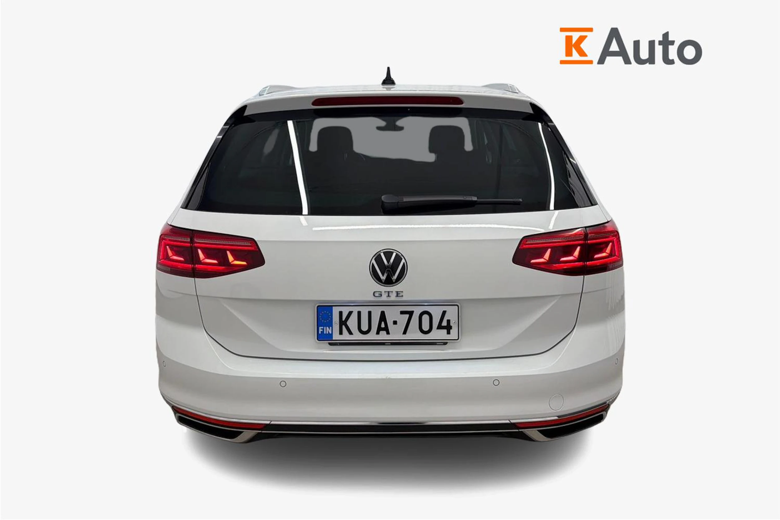 Valkoinen Volkswagen PASSAT 2021 kuva 3.