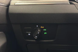 Valkoinen Volkswagen PASSAT 2021 kuva 19.