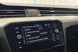 Valkoinen Volkswagen PASSAT 2021 kuva 26.