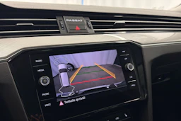 Valkoinen Volkswagen PASSAT 2021 kuva 30.