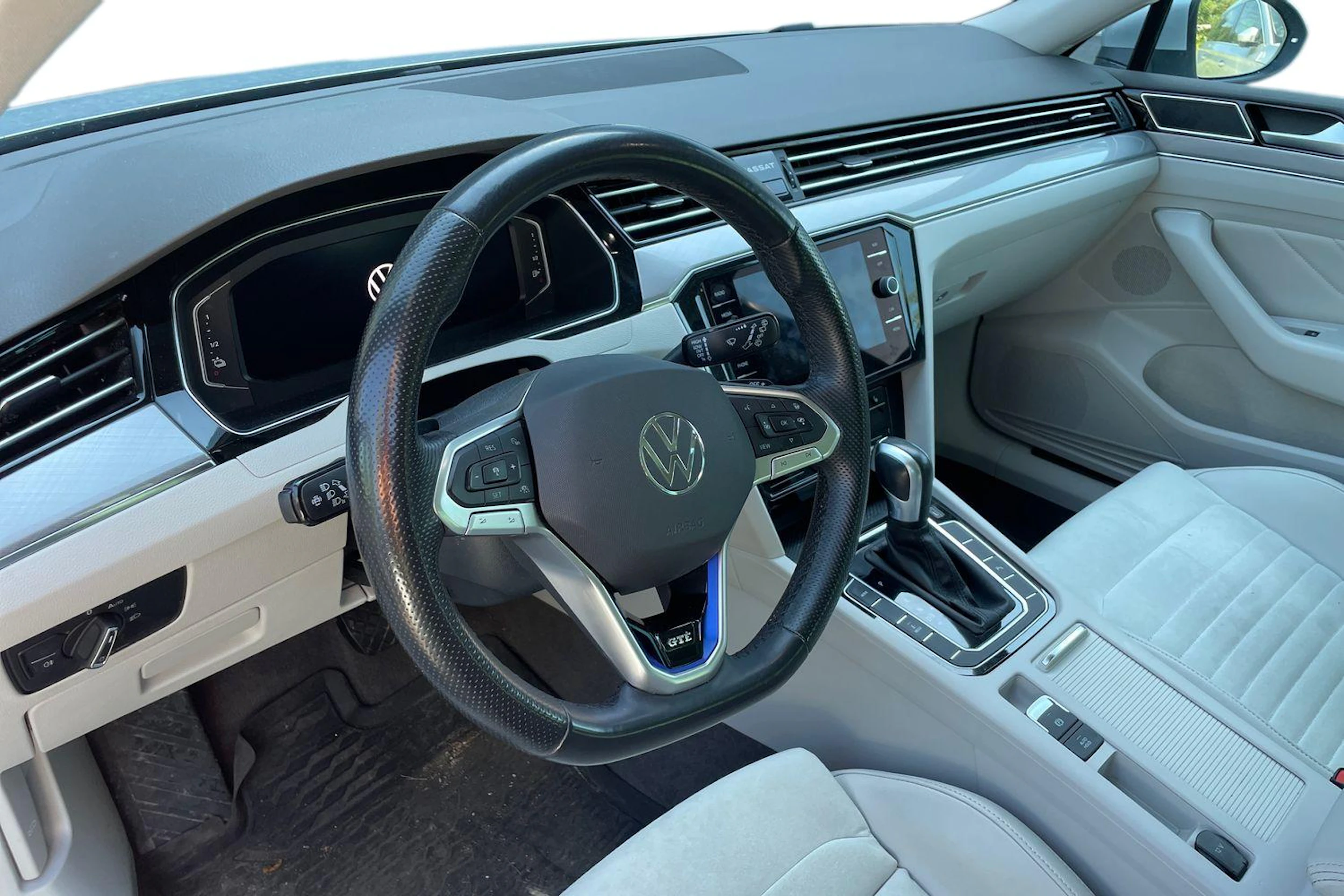 hopea Volkswagen Passat 2021 kuva 3.