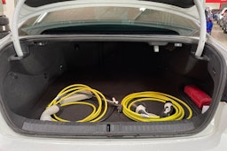 valkoinen Volkswagen Passat 2021 kuva 29.