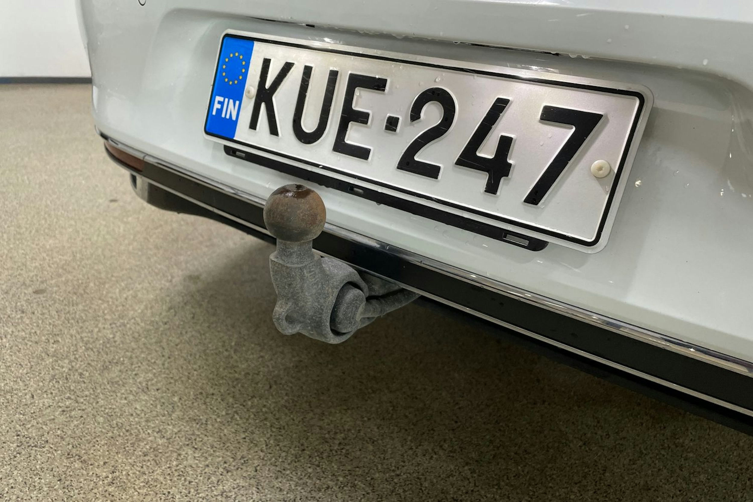 valkoinen Volkswagen Passat 2021 kuva 31.