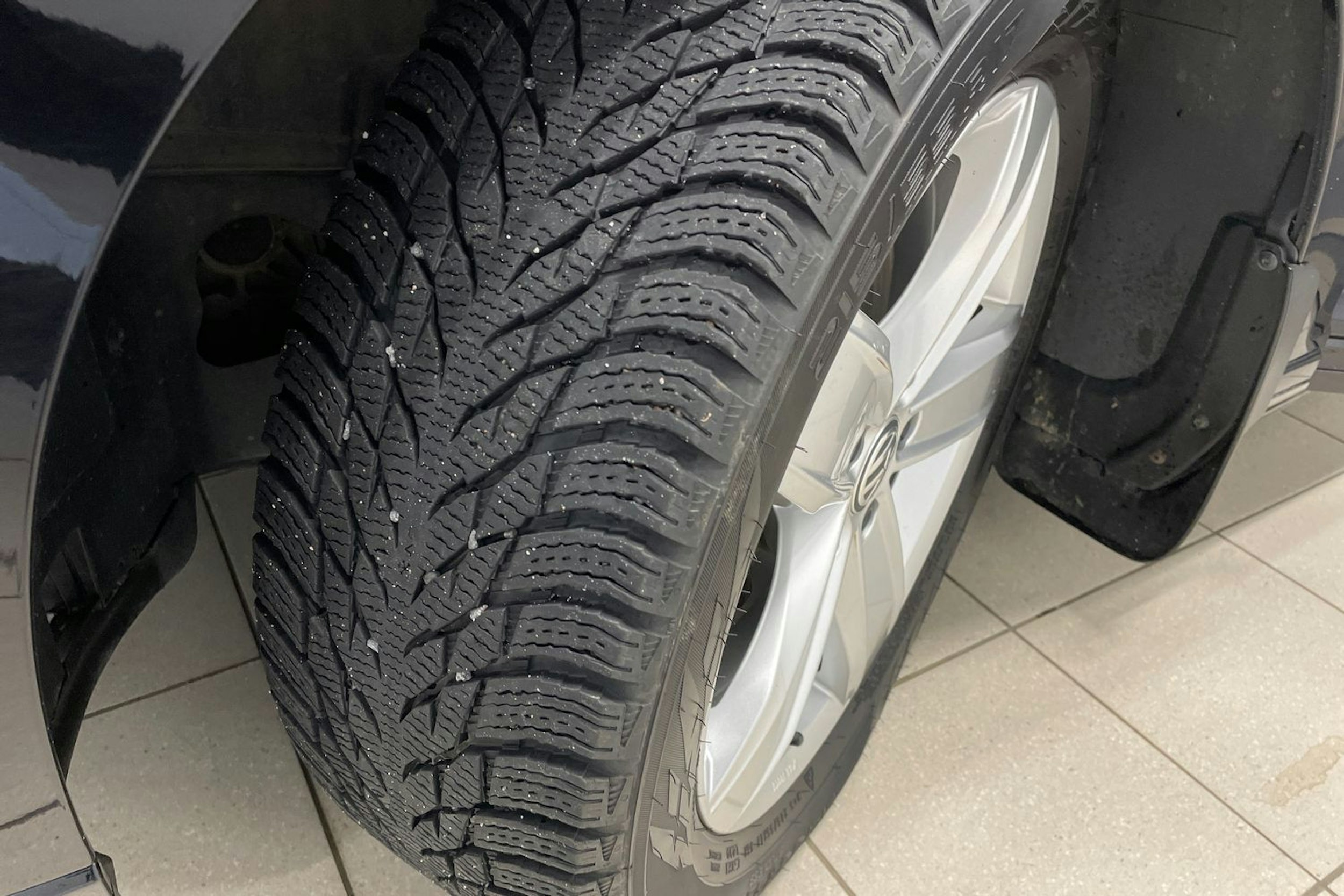 Musta Volkswagen PASSAT 2021 kuva 13.