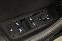 Musta Volkswagen PASSAT 2021 kuva 14.
