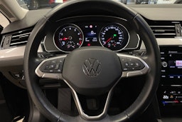 Musta Volkswagen PASSAT 2021 kuva 16.
