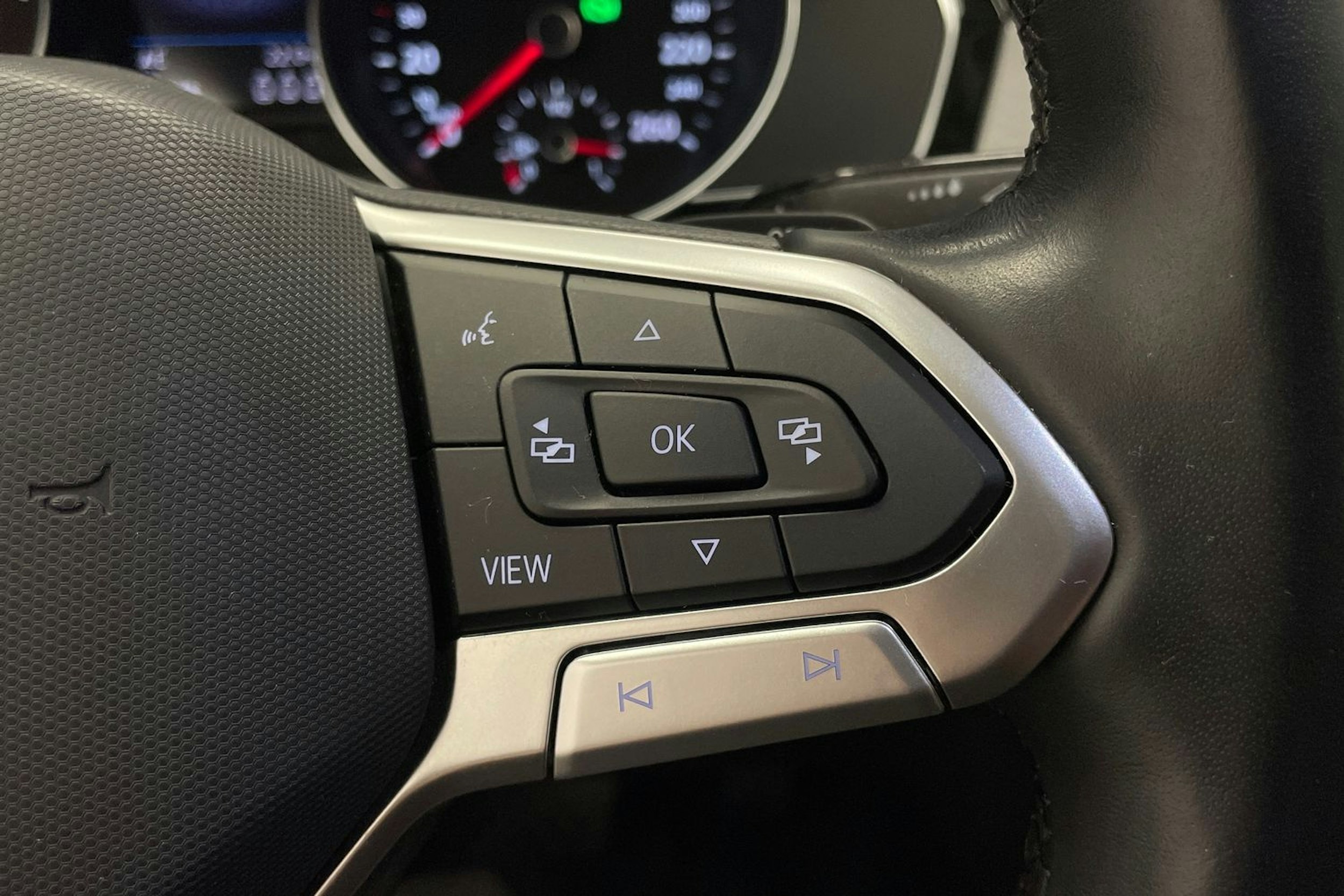 Musta Volkswagen PASSAT 2021 kuva 18.