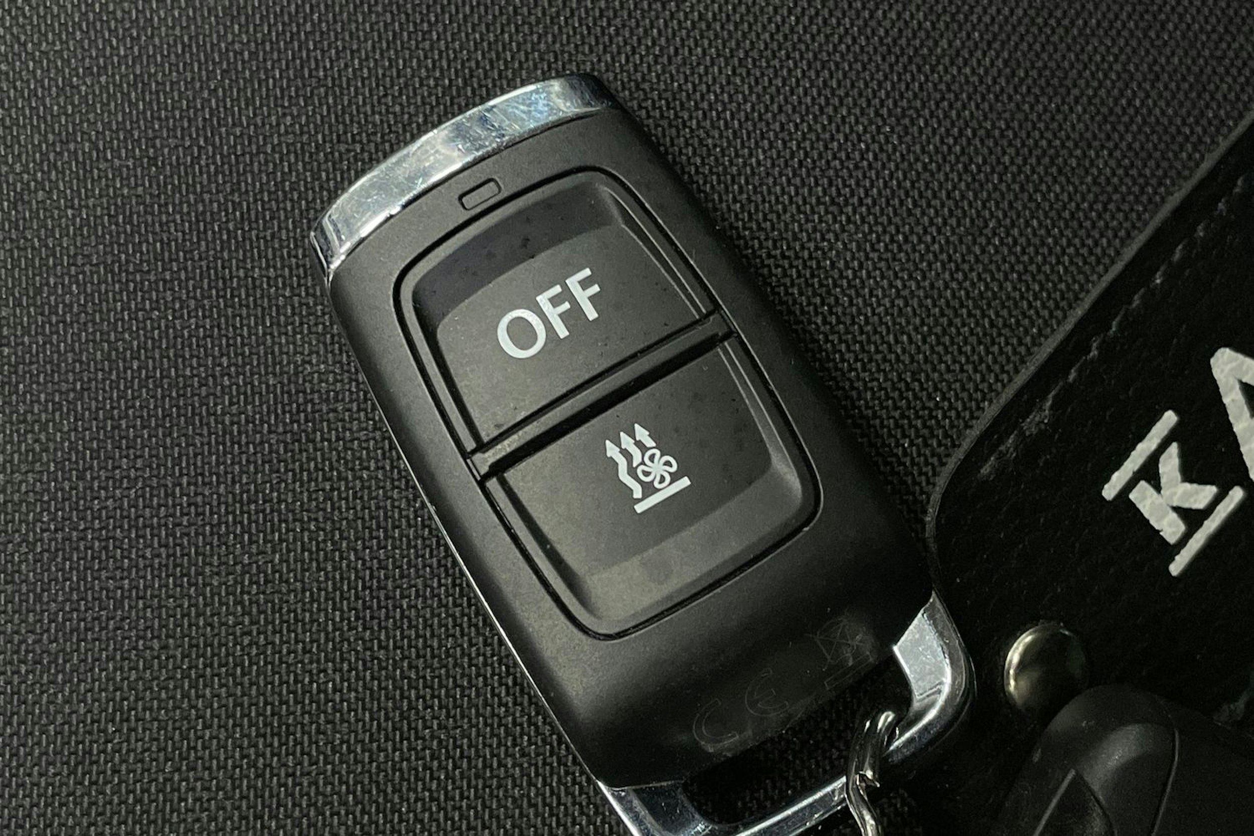Musta Volkswagen PASSAT 2021 kuva 23.