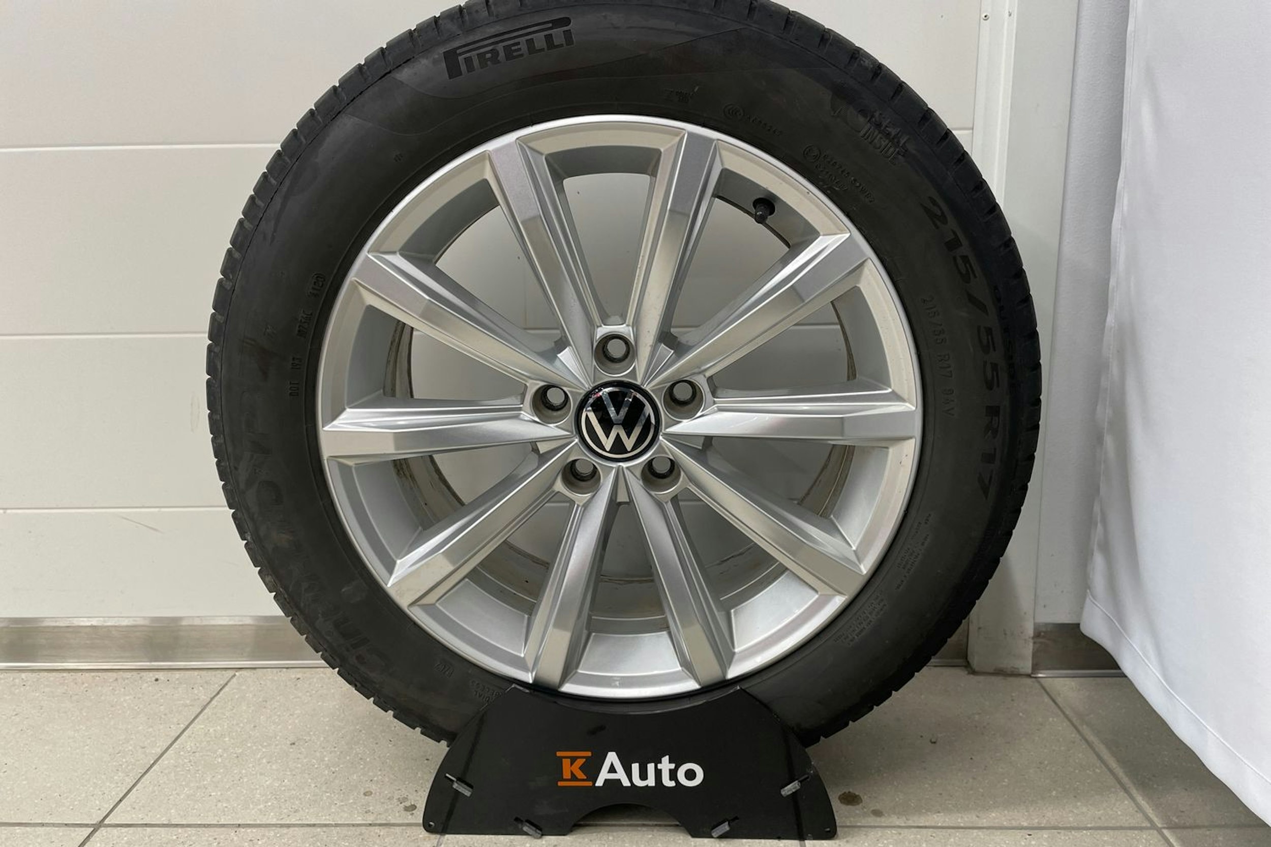 Musta Volkswagen PASSAT 2021 kuva 26.