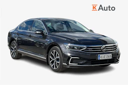 harmaa Volkswagen Passat 2021 kuva 1.