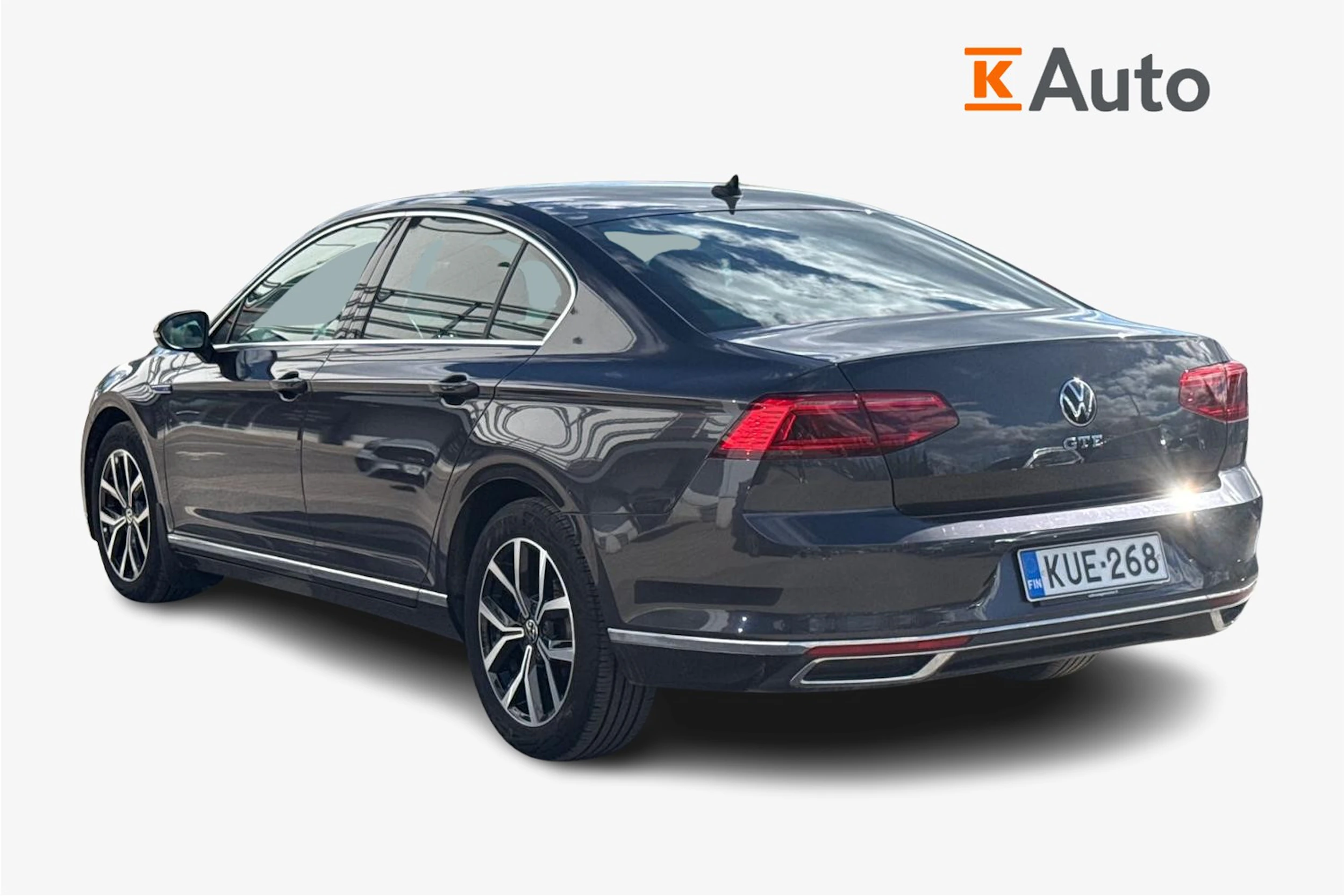harmaa Volkswagen Passat 2021 kuva 2.