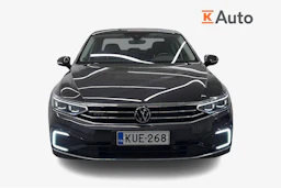 harmaa Volkswagen Passat 2021 kuva 5.