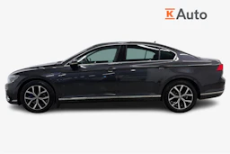 harmaa Volkswagen Passat 2021 kuva 7.