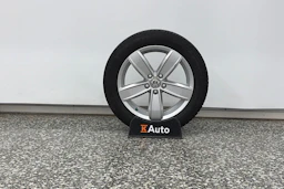 harmaa Volkswagen Passat 2021 kuva 13.