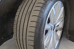 valkoinen Volkswagen Passat 2021 kuva 10.