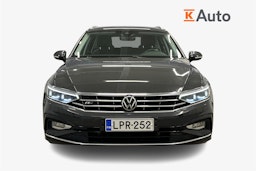 harmaa Volkswagen Passat 2021 kuva 5.