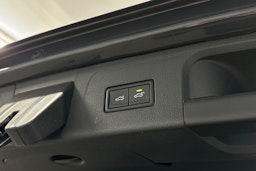 harmaa Volkswagen Passat 2021 kuva 15.