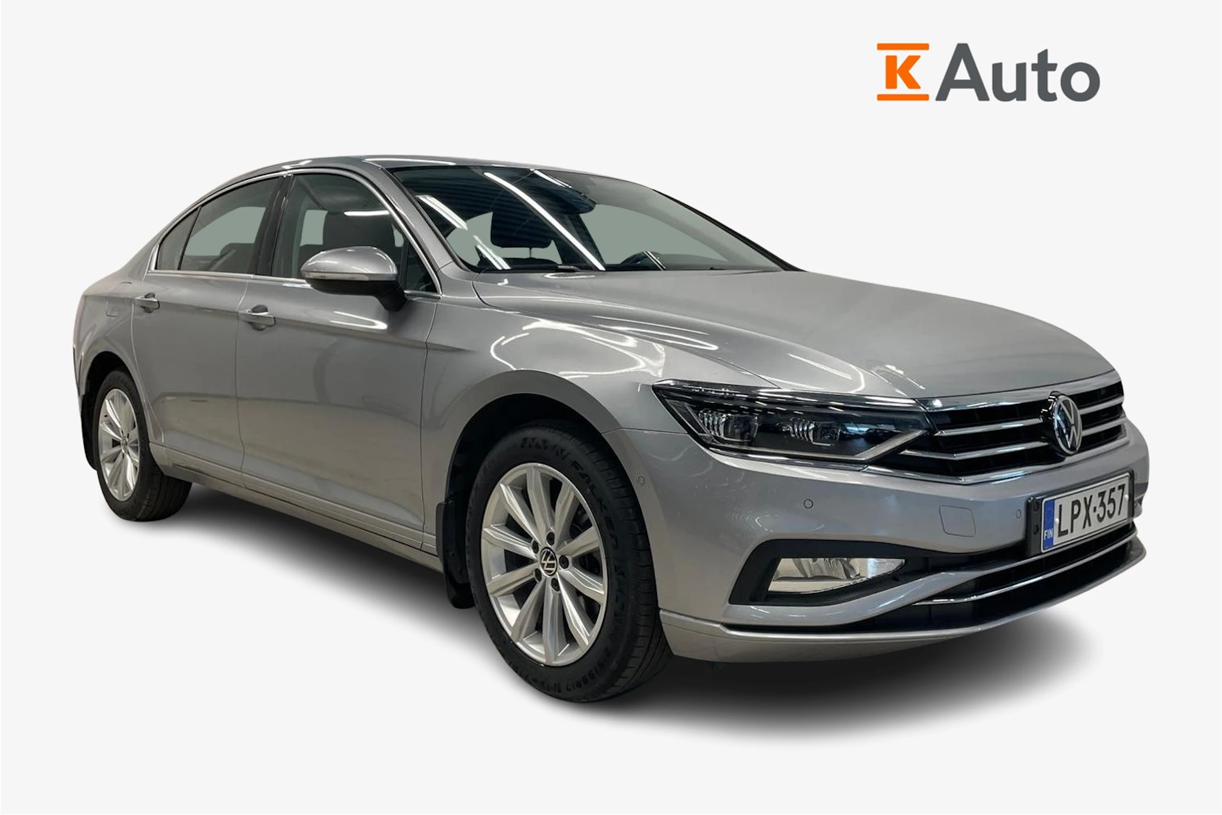 Sininen Volkswagen PASSAT 2021 kuva 1.