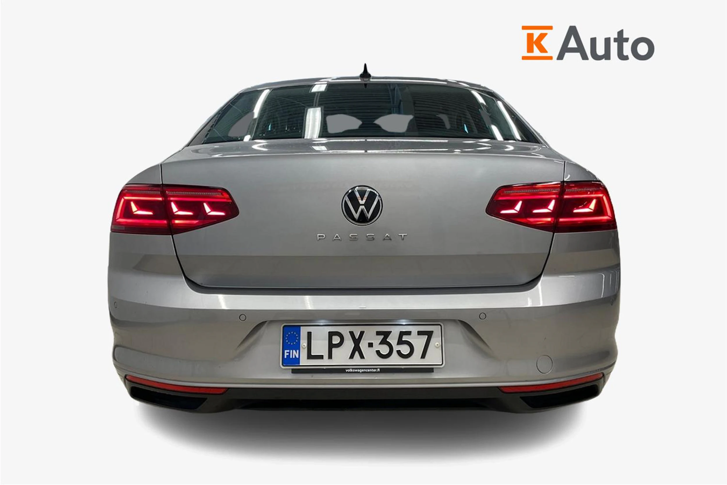 Sininen Volkswagen PASSAT 2021 kuva 4.
